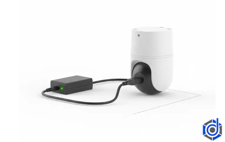 یک نمونه آداپتور به همراه دوربین