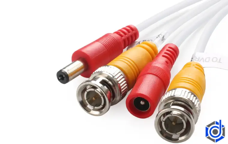 چند نوع اداپتور برای دوربین مداربسته